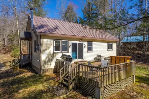 241 Silverstone Rd, Russia, NY 13438