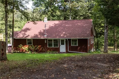 9828 Brown Tract Cir, Remsen, NY 13438