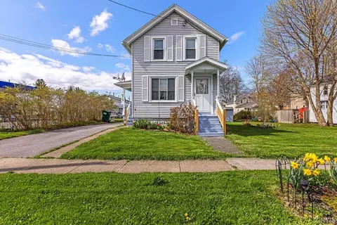 3 Catherine St, Oswego, NY 13126