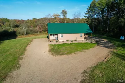 7400 County Route 17, Boylston, NY 13083