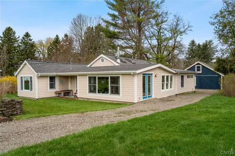 1493 Saunders Rd, Cortlandville, NY 13045