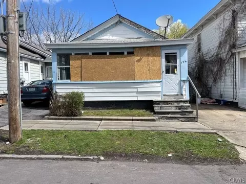126 Peters St, Syracuse, NY 13208