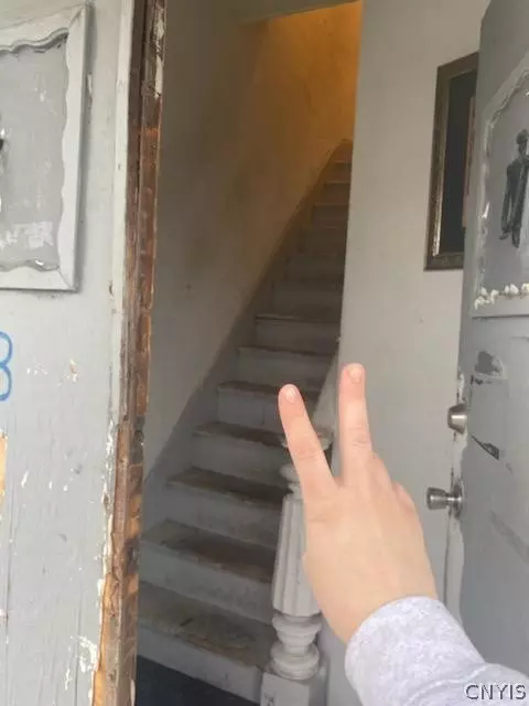 603 Ash St, Syracuse, NY 13208 photo 30