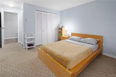 Bedroom - 39 Watertree Dr, East Syracuse, NY 13057 photo 2 of 2