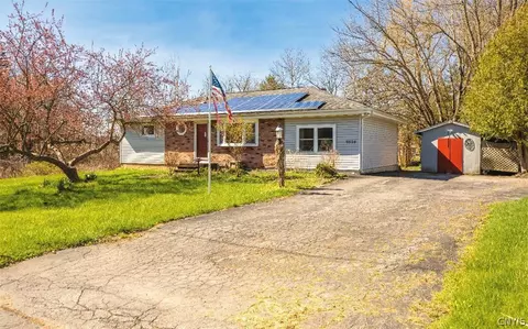 9594 Maynard Dr, Marcy, NY 13403