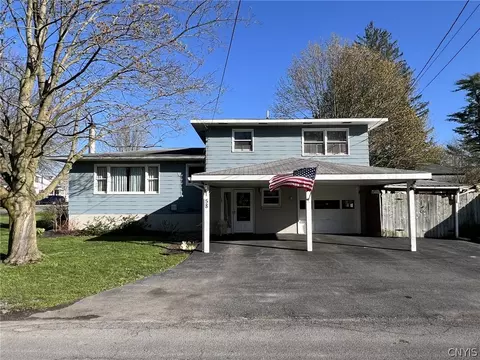 58 Culvert St, Schroeppel, NY 13135