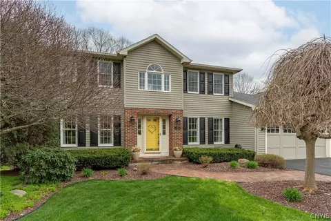 3803 Gray Ledge Ter, Onondaga, NY 13215