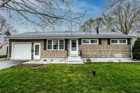 212 Lawdon St, Syracuse, NY 13212