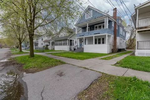 225 Herriman St, Syracuse, NY 13204