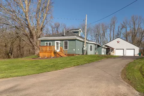 876 County Route 1, Oswego, NY 13126