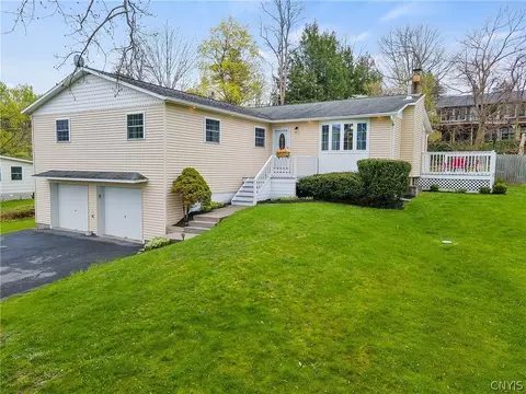 822 Forest Ave, Fulton, NY 13069 photo 2