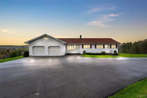 127 Harris Ave, Newport, NY 13416
