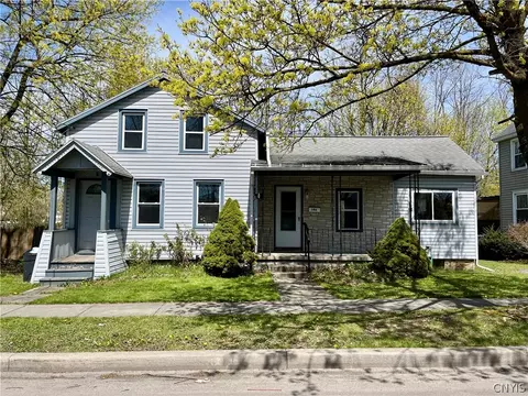 148 Osborne St, Auburn, NY 13021