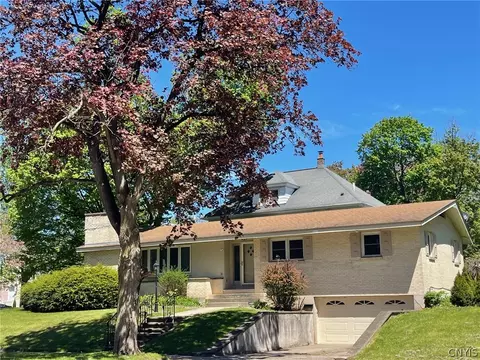 427 Broad St, Oneida, NY 13421