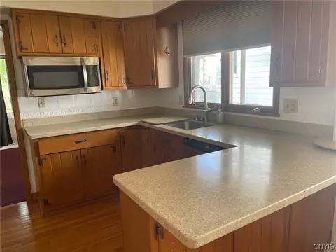 427 Broad St, Oneida, NY 13421 photo 14