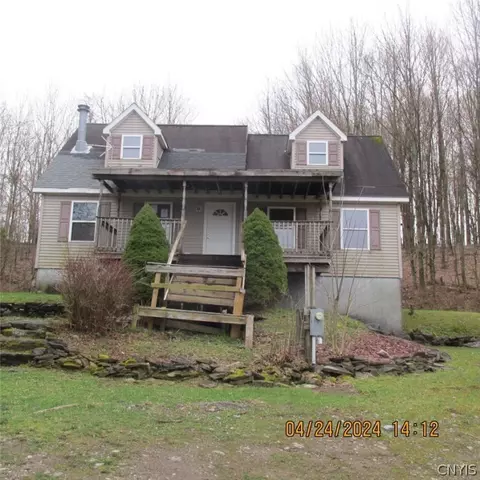 115 Owens Ln, German Flatts, NY 13407