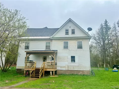 1879 Harwood Dr, Lacona, NY 13083