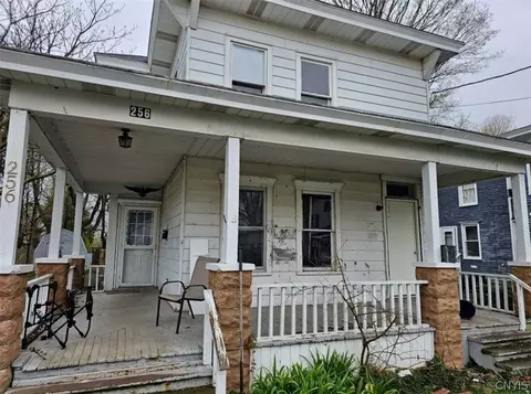 256 W 4th St S, Fulton, NY 13069