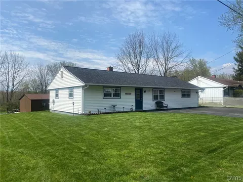 5663 Crestwood Dr, Verona, NY 13478