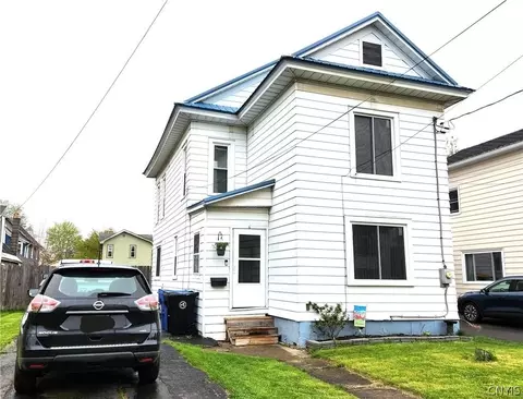 6 Excelsior St, Cortland, NY 13045