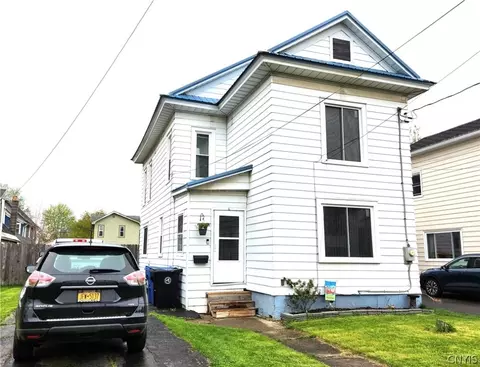 6 Excelsior St, Cortland, NY 13045