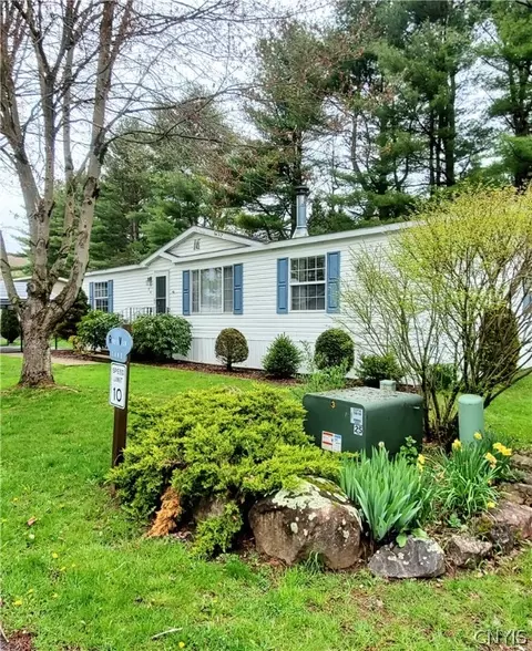 14 Riverview Ln, Deerfield, NY 13431