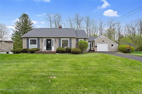 4913 W Seneca, Onondaga, NY 13215
