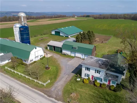3350 Curtis Rd, Onondaga, NY 13215