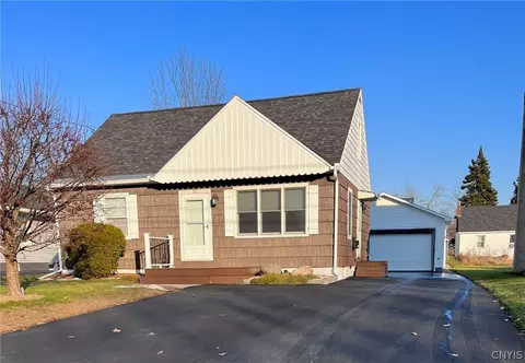 12 Linden St, Massena, NY 13662