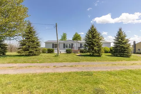 8249 Ford Rd, Red Creek, NY 13143