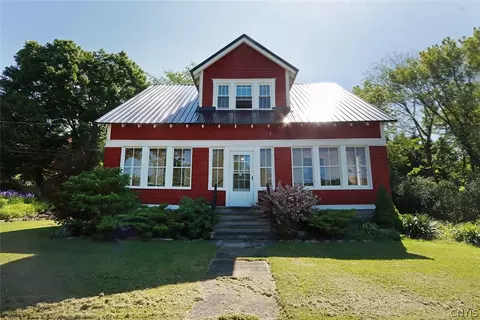 4636 N Street Rd, Marcellus, NY 13108