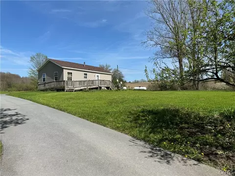 17819 Mooney Gulf Rd N, Lorraine, NY 13659