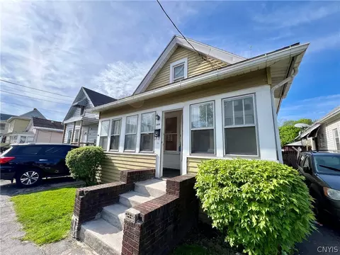 109 Lawrence St, Syracuse, NY 13208