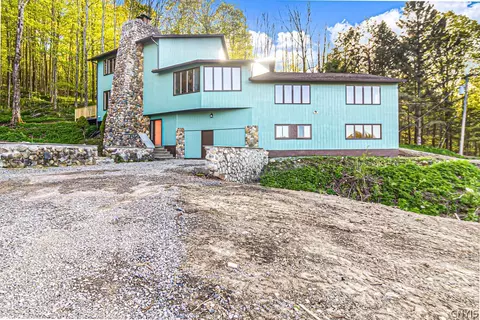 9330 Us Route 20, Bridgewater, NY 13313