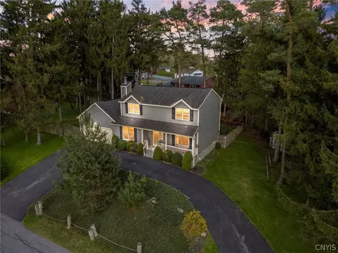 9518 Sotherden Rd, Brewerton, NY 13029