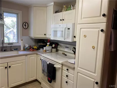 15 Drumlins Ter, Syracuse, NY 13224 photo 11