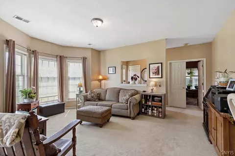 2406 Pipers Ct, Lysander, NY 13027 photo 9