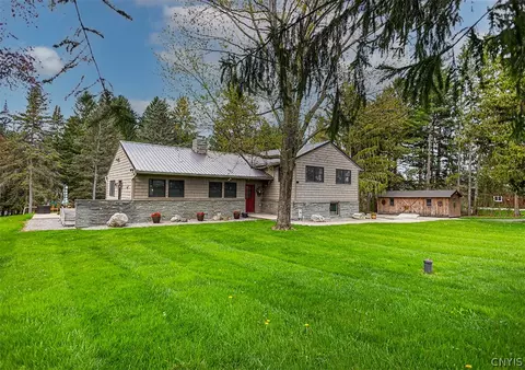 3983 Gates Rd, Jamesville, NY 13078