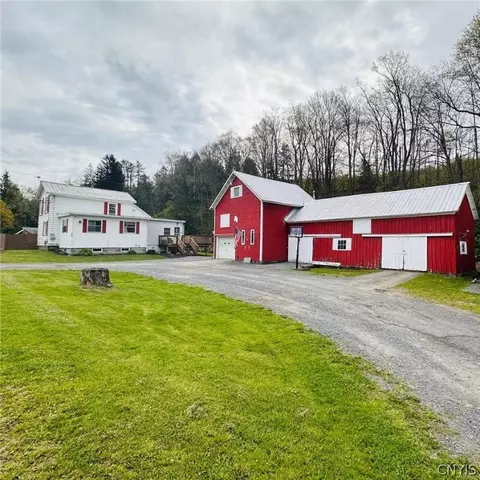 1050 Mcgraw Marathon Rd, Marathon, NY 13803