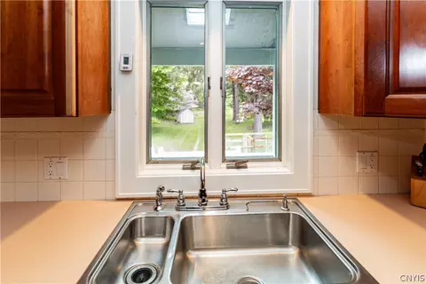 609 Sycamore Ter, Syracuse, NY 13214 photo 24