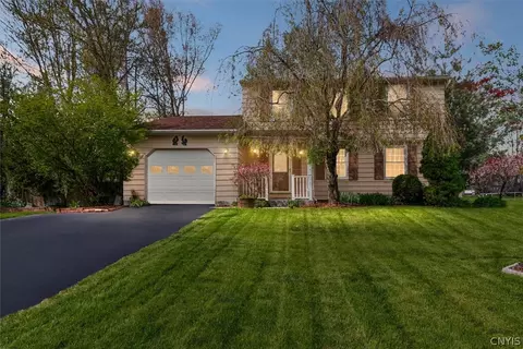 4253 Lyra Crse, Clay, NY 13090