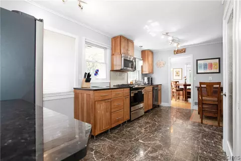 2102 Euclid Ave, Syracuse, NY 13224 photo 14