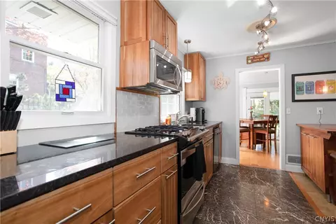 2102 Euclid Ave, Syracuse, NY 13224 photo 15