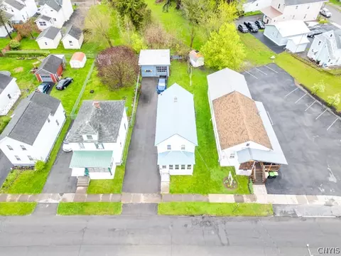 231 E Steele St, Herkimer, NY 13350 photo 4