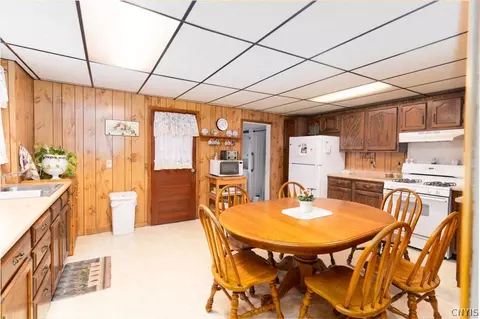 231 E Steele St, Herkimer, NY 13350 photo 12