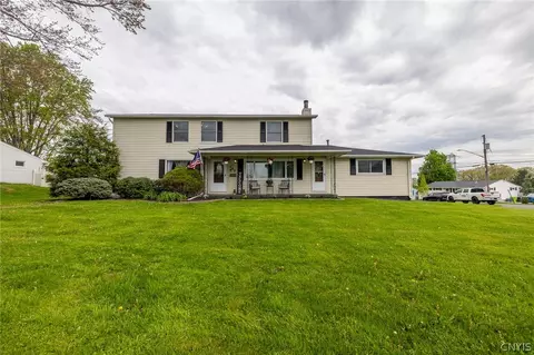 400 Volney Dr, Salina, NY 13212