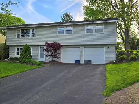 111 Farwood Dr, Van Buren, NY 13027