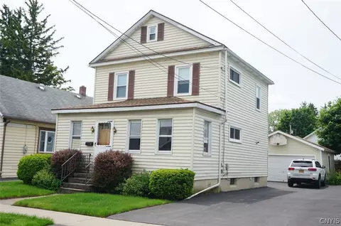 323 Malverne Dr #23, Syracuse, NY 13208