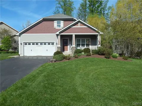 5291 Villa Ridge Ct, Lysander, NY 13027