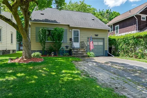 1141 Wadsworth St, Syracuse, NY 13208